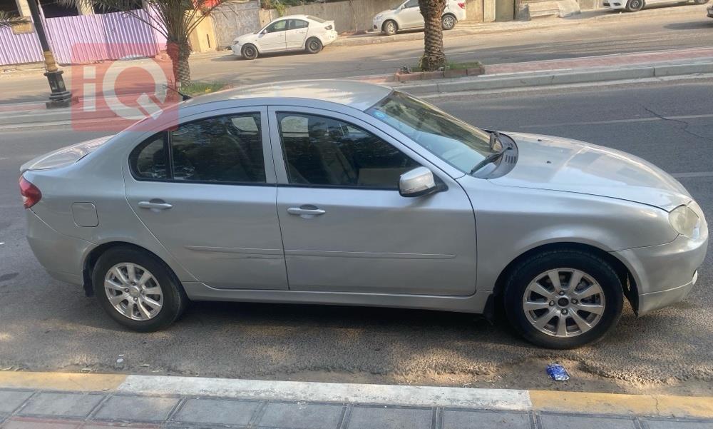 بروتون بيرسونا